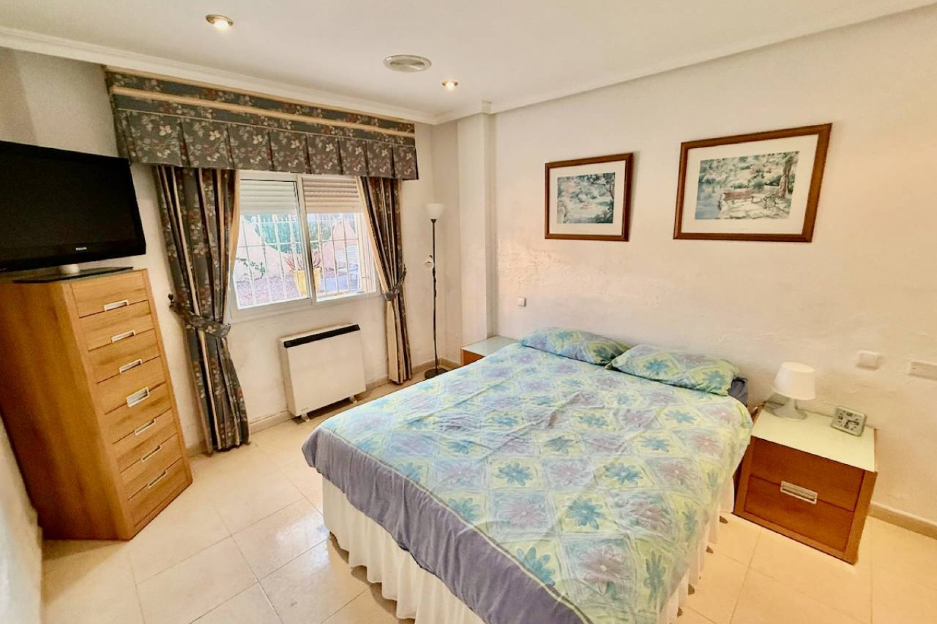 Resale - Villa - Benferri