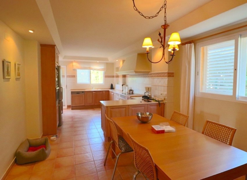 Resale - Villa - Benidorm - Coblanca