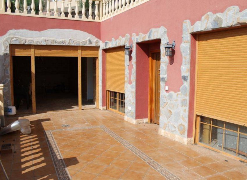 Resale - Villa - Benidorm - Poniente