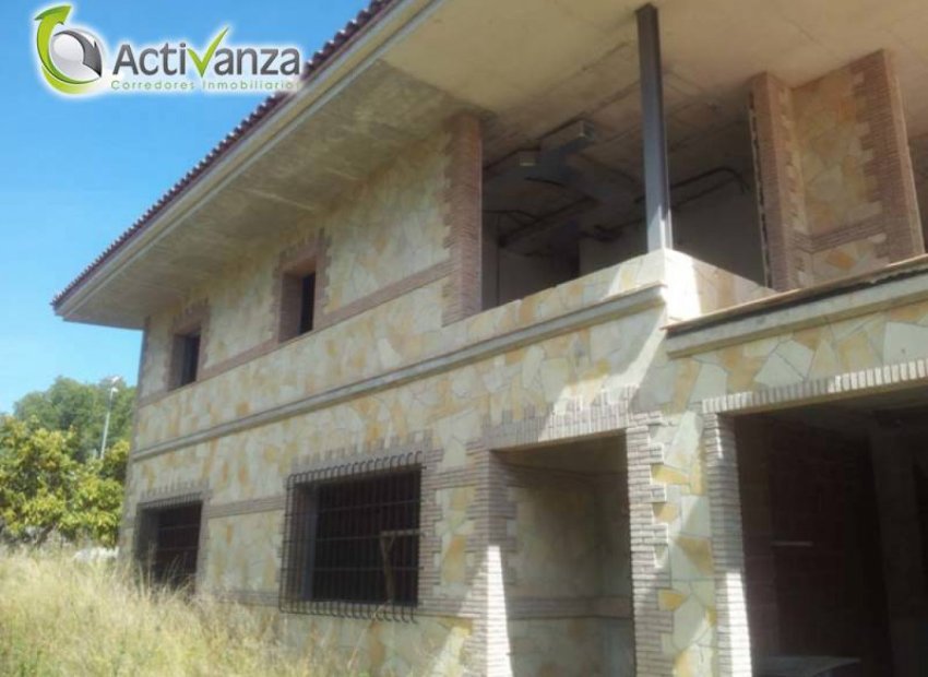 Resale - Villa - Benidorm - Urbanizaciones