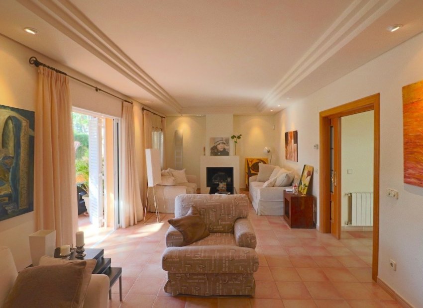 Resale - Villa - Benidorm - Urbanizaciones