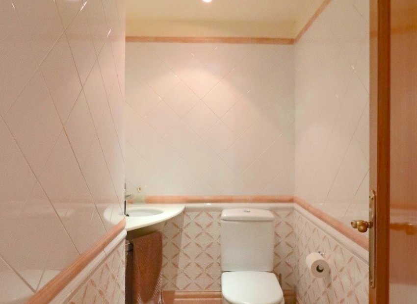 Resale - Villa - Benidorm - Urbanizaciones