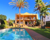 Resale - Villa - Benidorm - Urbanizaciones