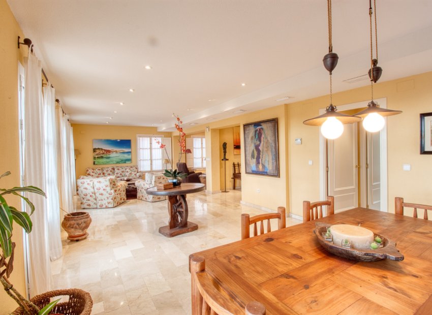 Resale - Villa - Benidorm - Zona de Poniente