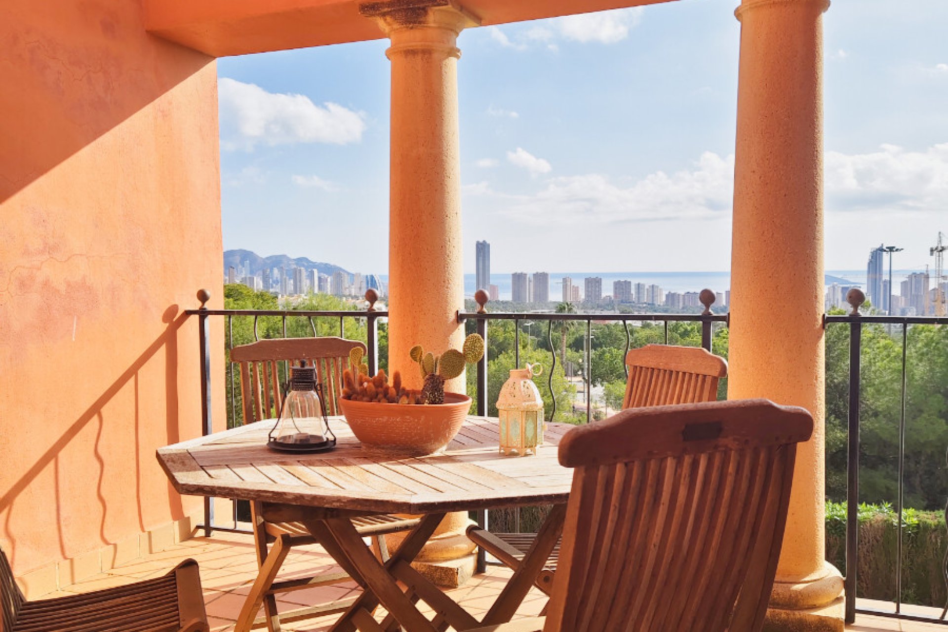 Resale - Villa - Benidorm - Zona de Poniente