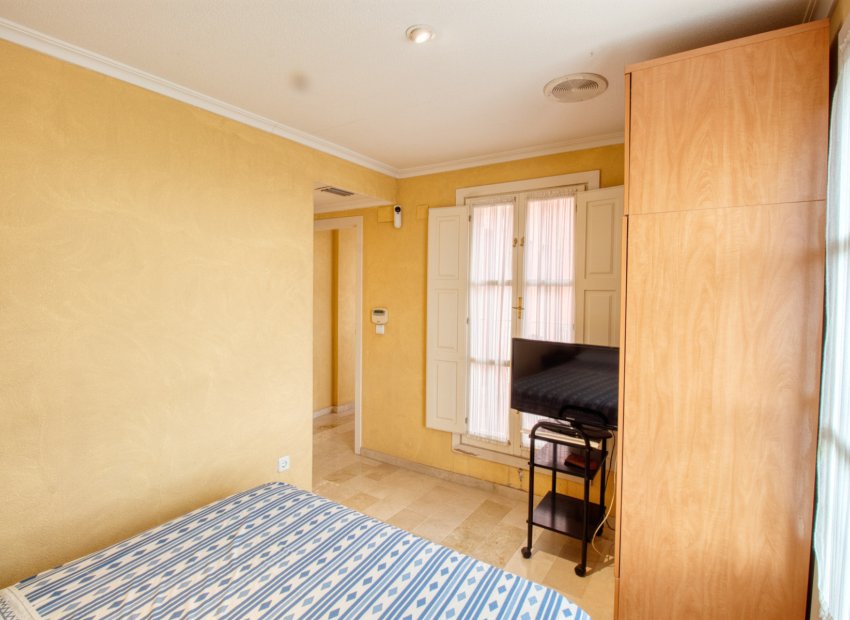 Resale - Villa - Benidorm - Zona de Poniente