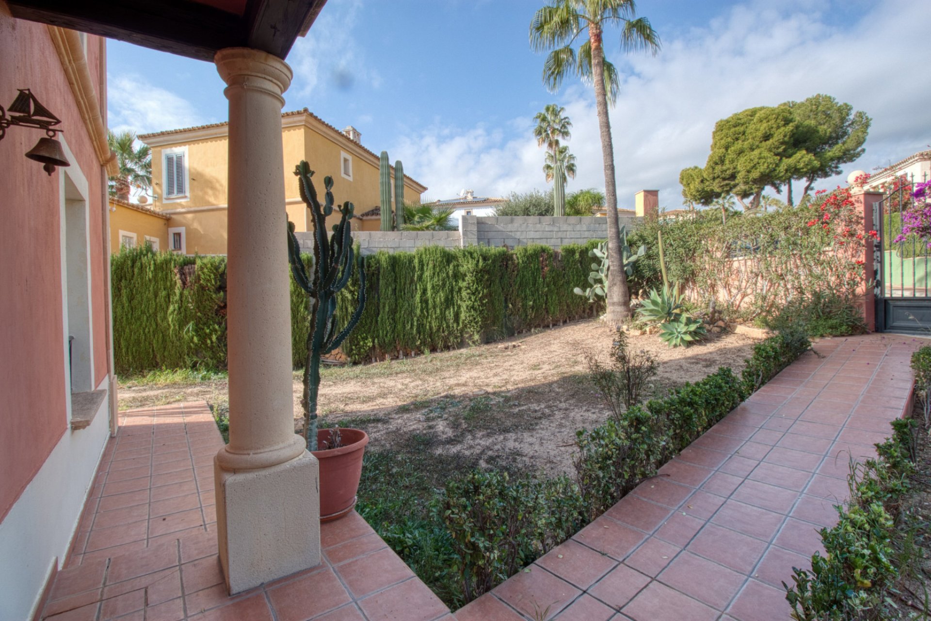 Resale - Villa - Benidorm - Zona de Poniente