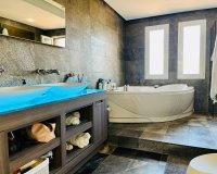 Resale - Villa - Benidorm