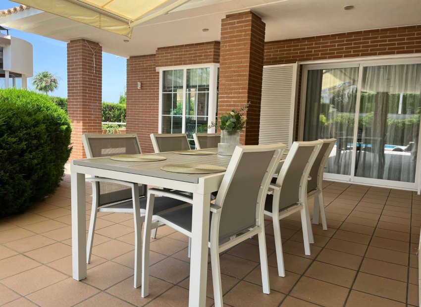 Resale - Villa - Benidorm