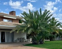 Resale - Villa - Benidorm
