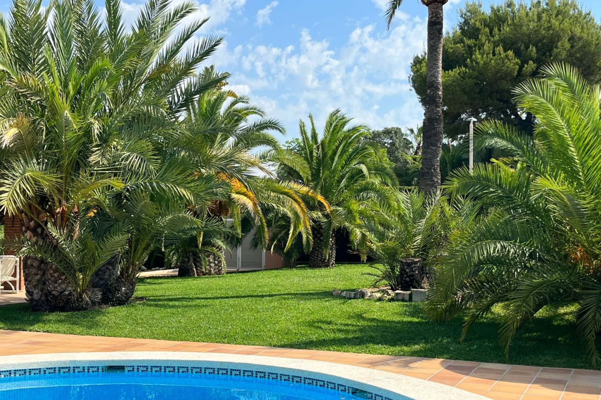 Resale - Villa - Benidorm