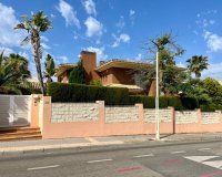 Resale - Villa - Benidorm