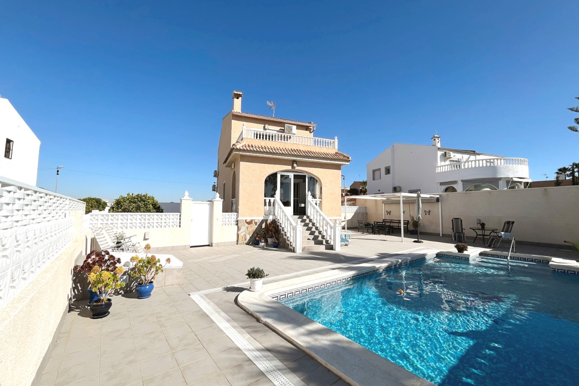 Resale - Villa - Benijofar - Monte Azul