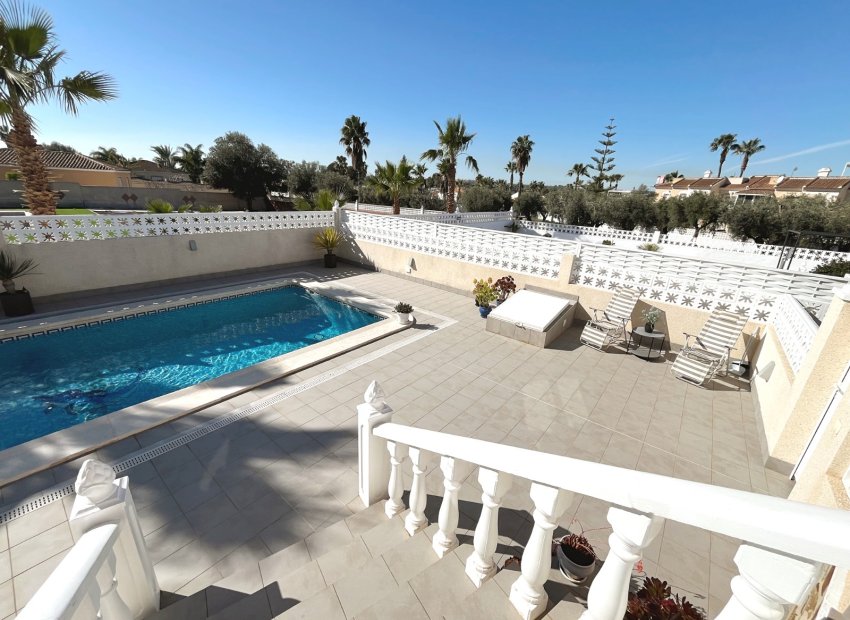 Resale - Villa - Benijofar - Monte Azul