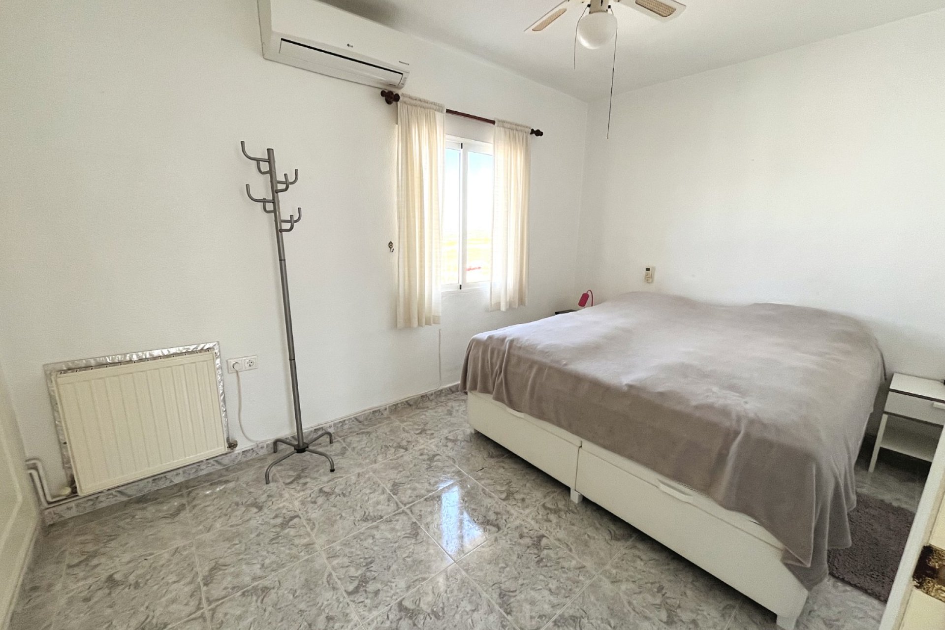 Resale - Villa - Benijofar - Monte Azul