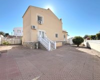 Resale - Villa - Benijofar - Monte Azul