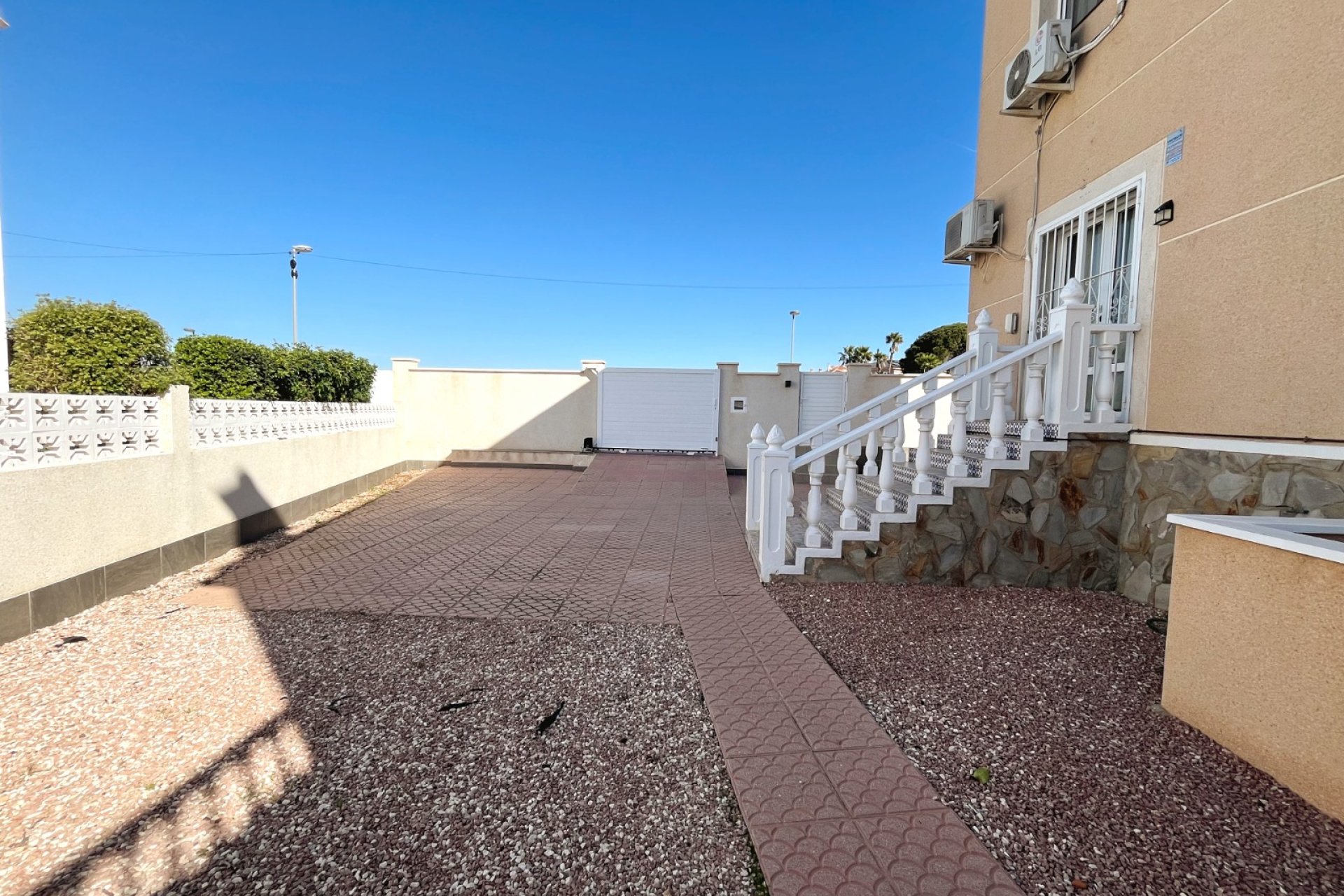 Resale - Villa - Benijofar - Monte Azul