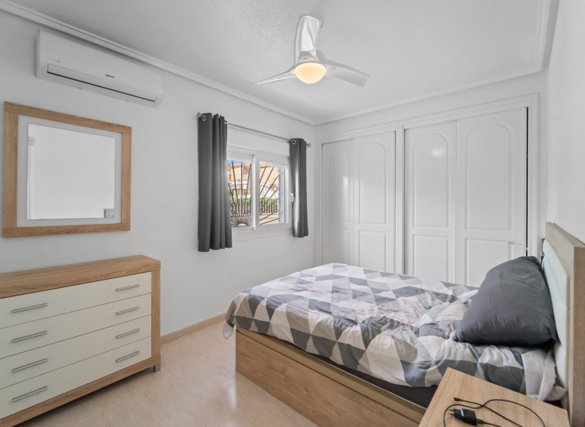 Resale - Villa - Benijofar - Monte Azul