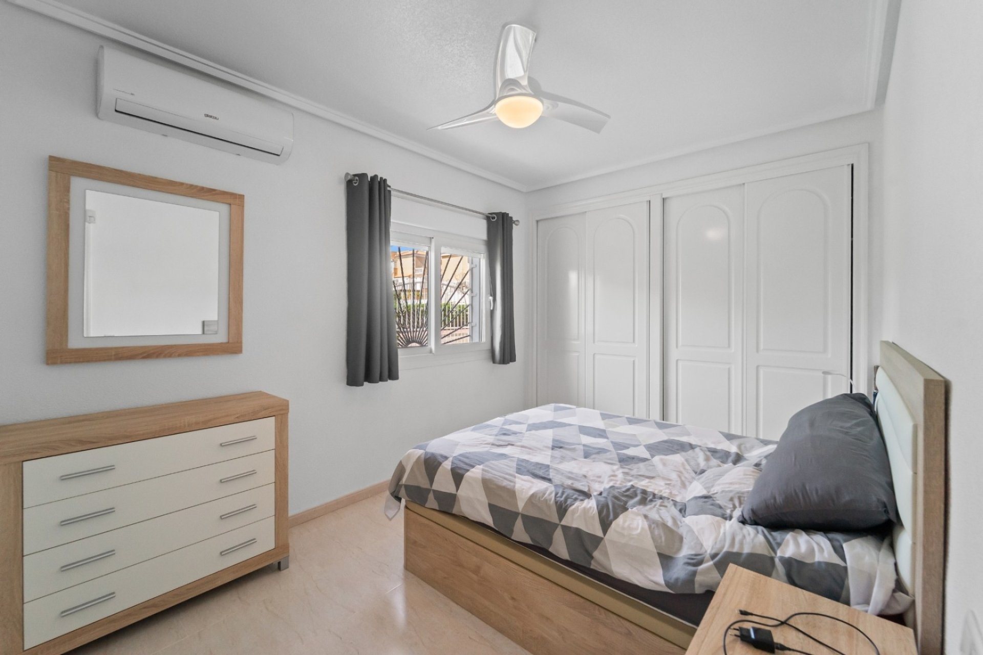 Resale - Villa - Benijofar - Monte Azul