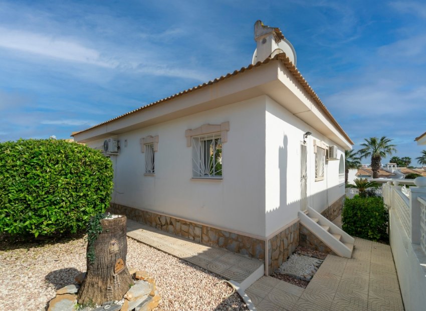 Resale - Villa - Benijofar - Monte Azul