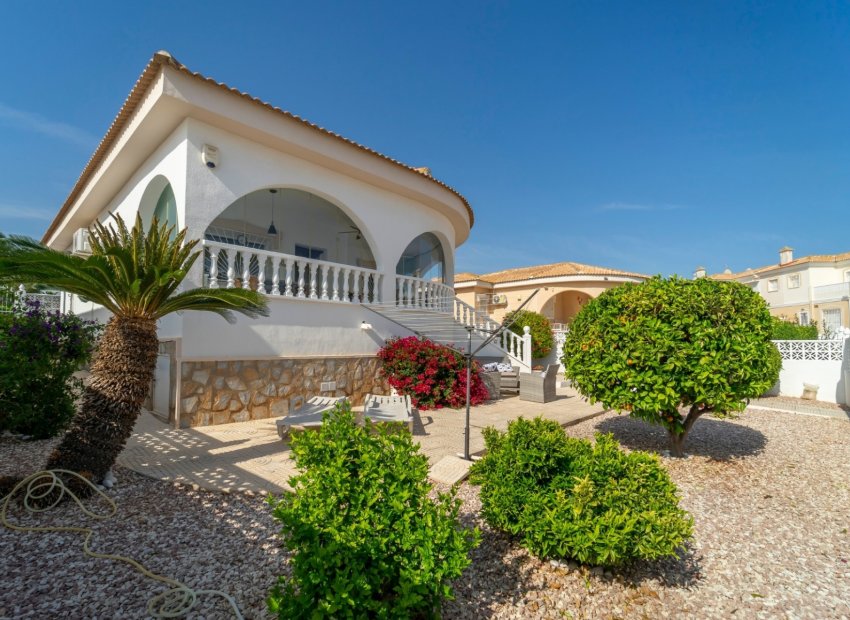 Resale - Villa - Benijofar - Monte Azul
