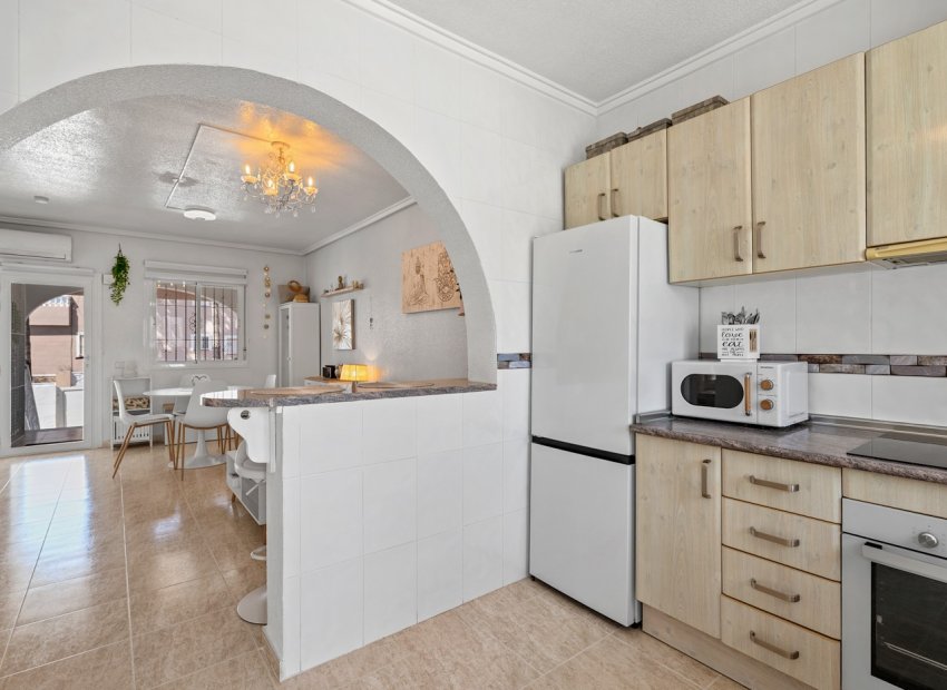 Resale - Villa - Benijofar - Monte Azul