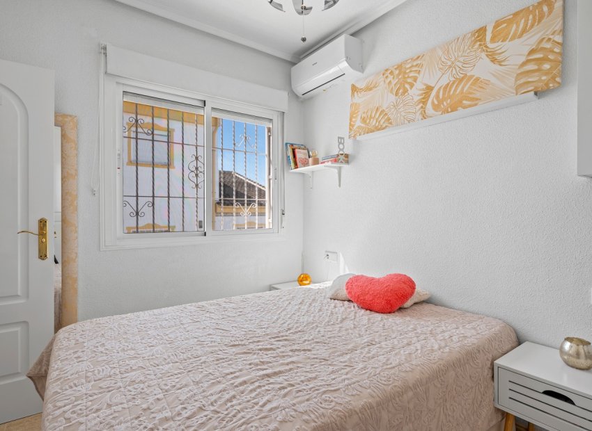 Resale - Villa - Benijofar - Monte Azul