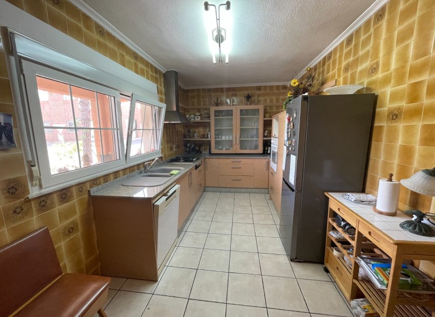 Resale - Villa - Benijofar - Pueblo