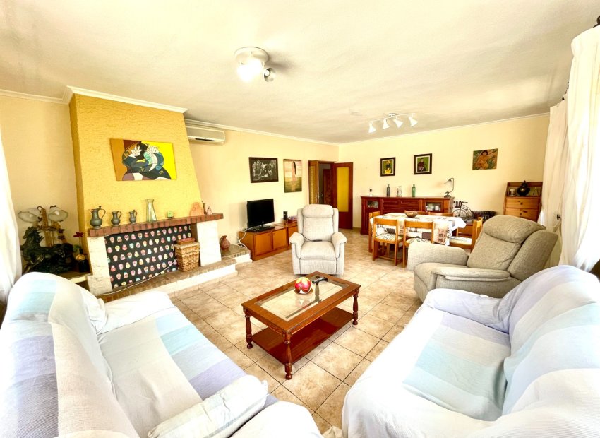Resale - Villa - Benijofar - Pueblo