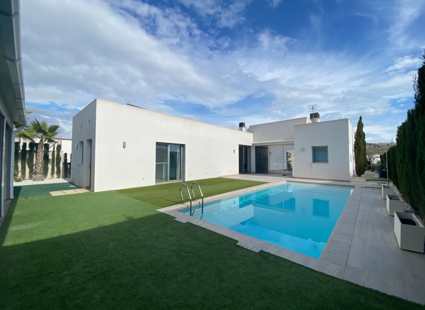 Resale - Villa - Benijofar