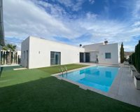 Resale - Villa - Benijofar