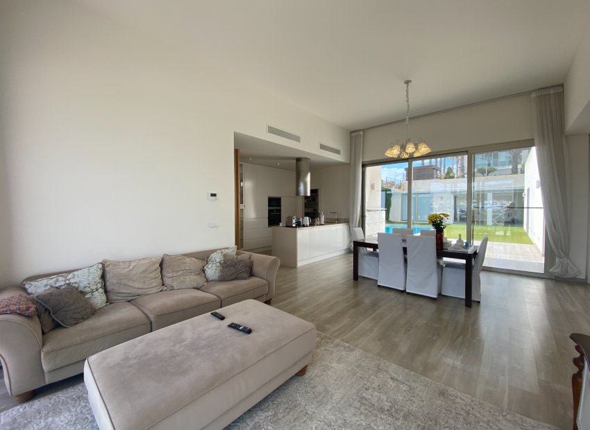 Resale - Villa - Benijofar