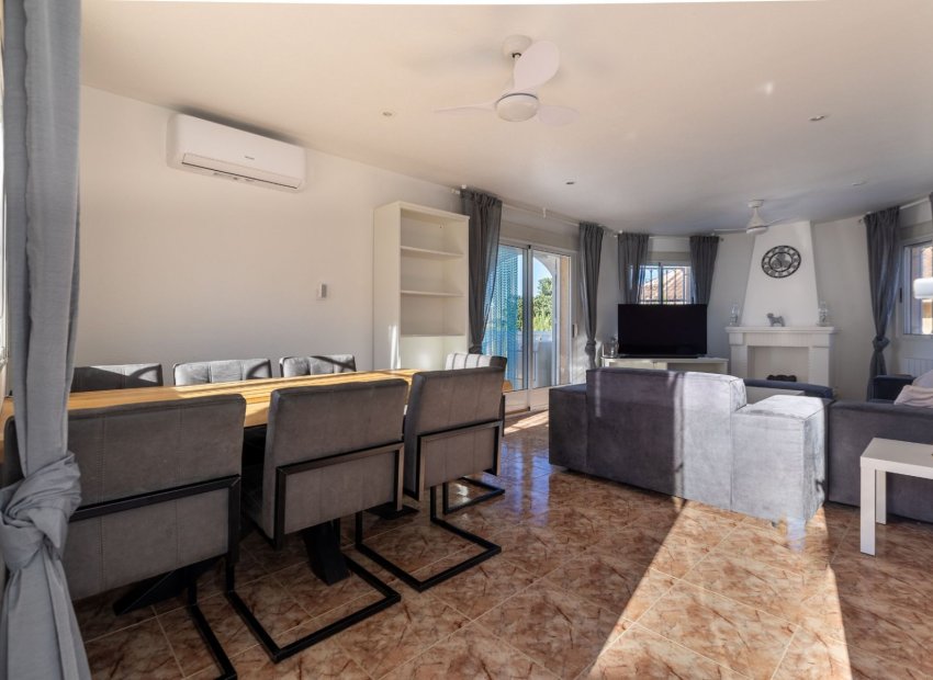 Resale - Villa - Benijofar