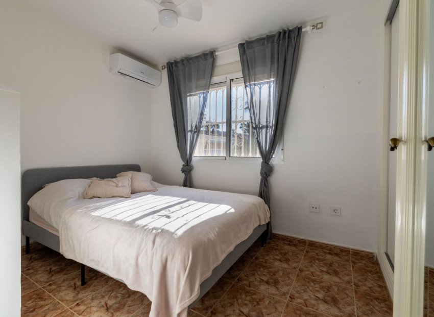 Resale - Villa - Benijofar