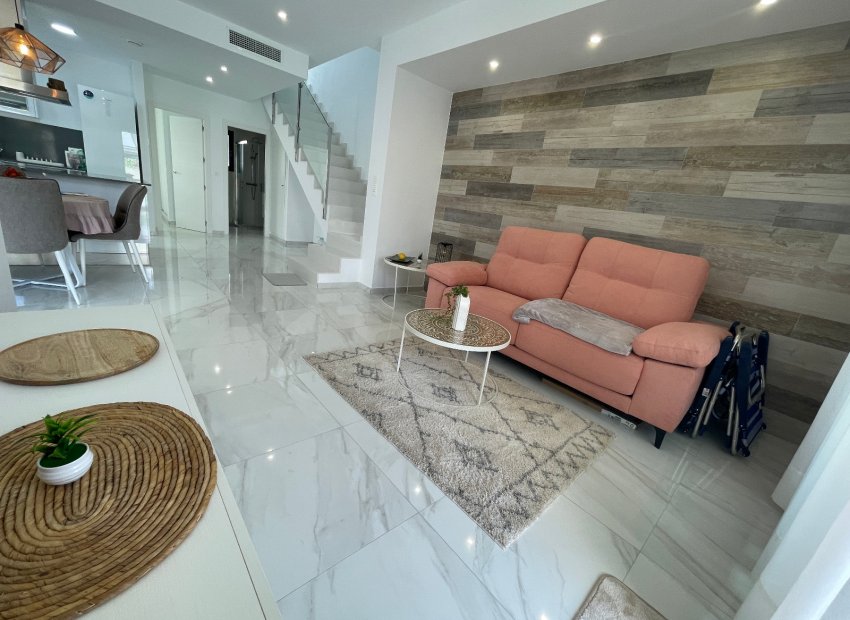 Resale - Villa - Benijofar