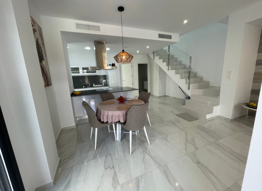 Resale - Villa - Benijofar