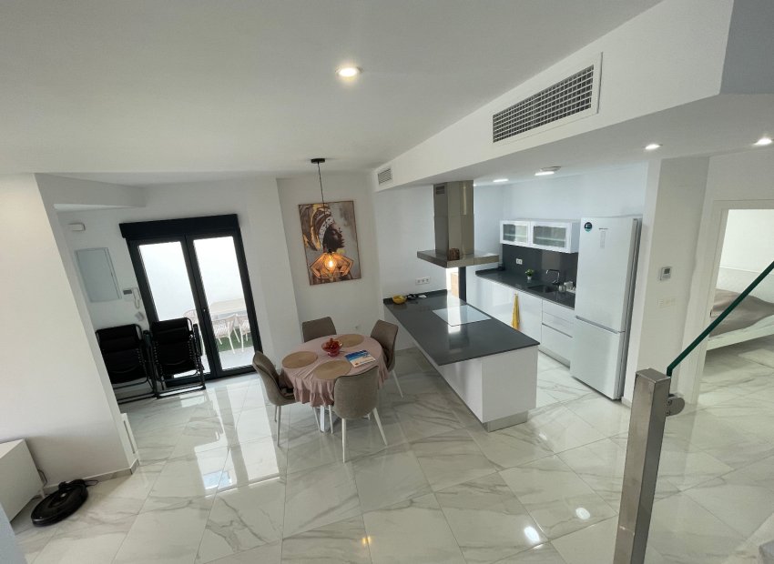 Resale - Villa - Benijofar