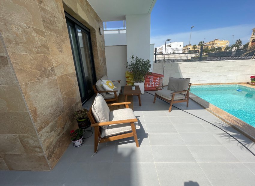 Resale - Villa - Benijofar