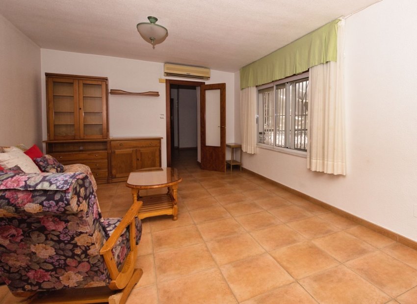 Resale - Villa - Benijofar