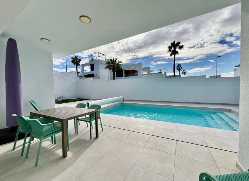 Resale - Villa - Benijofar