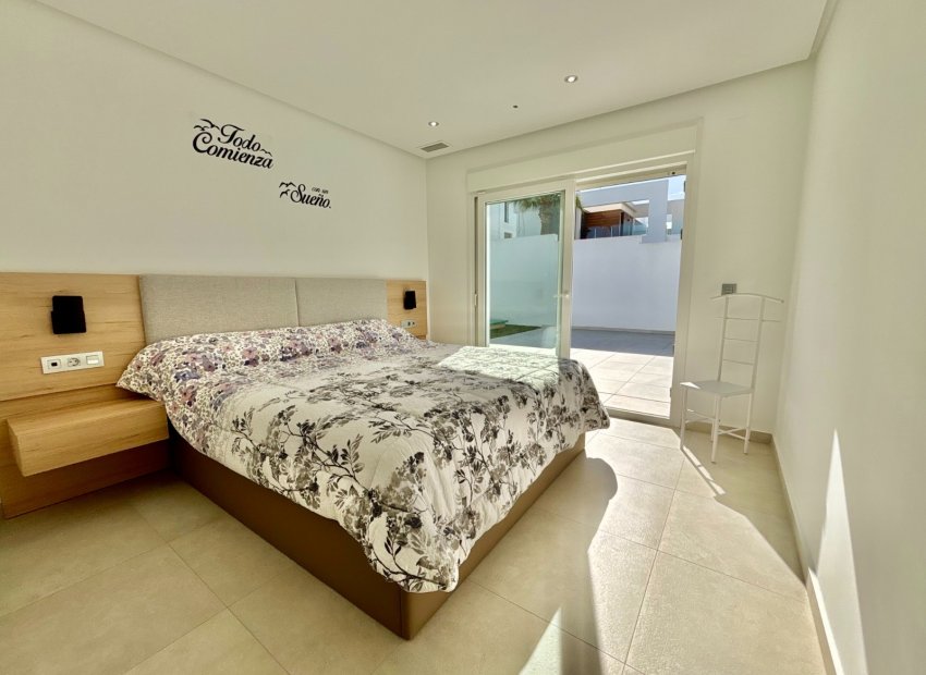 Resale - Villa - Benijofar