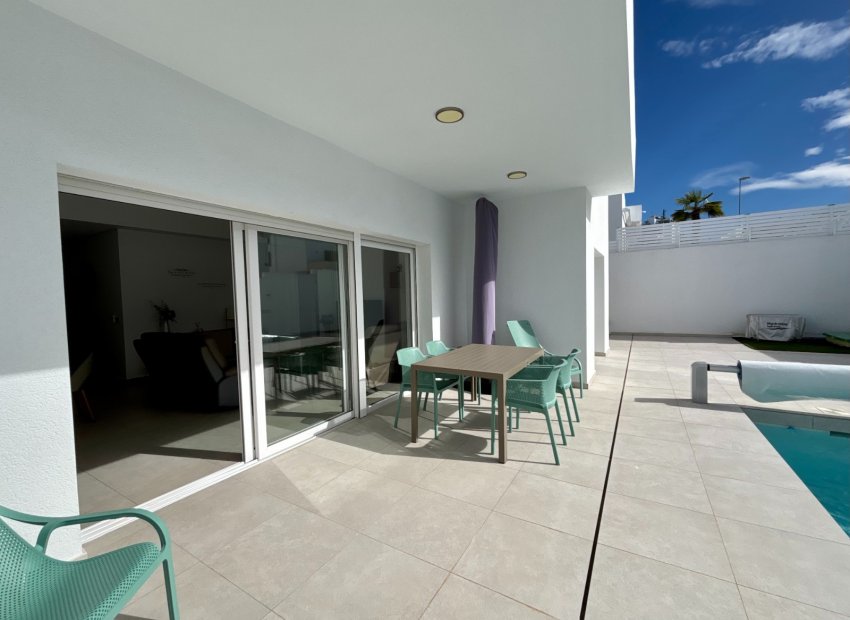 Resale - Villa - Benijofar