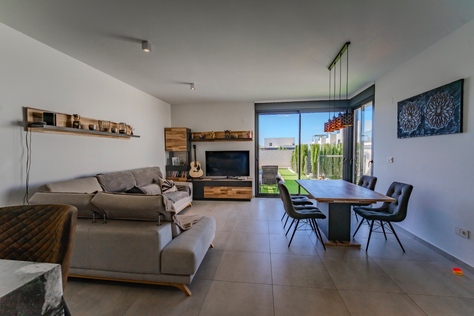 Resale - Villa - Benijofar