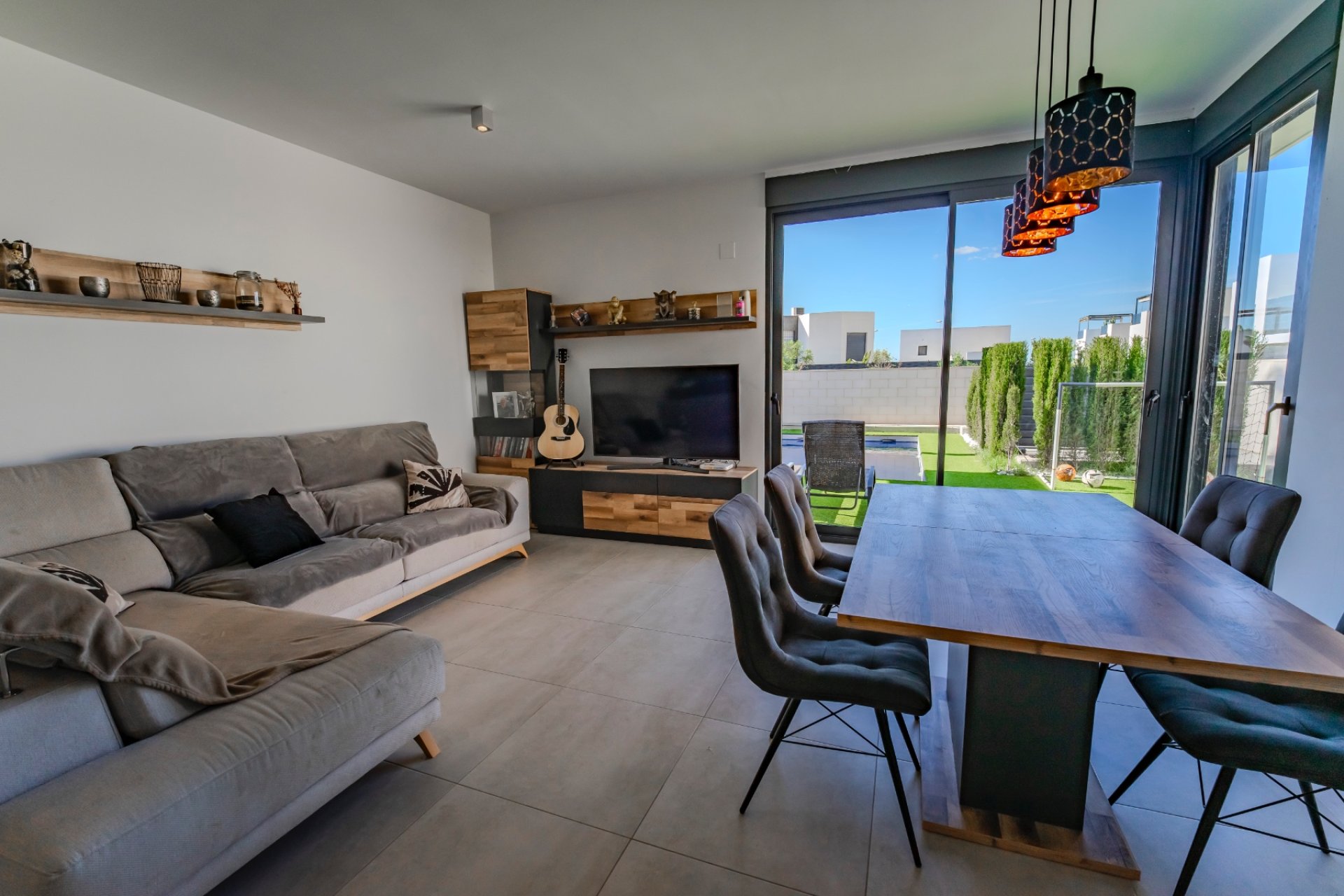 Resale - Villa - Benijofar