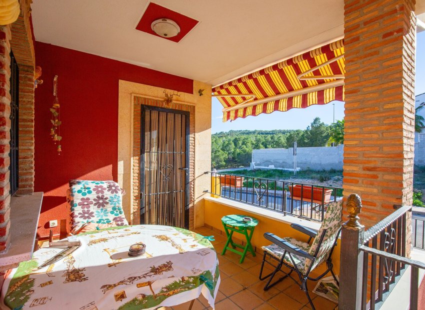 Resale - Villa - Bigastro