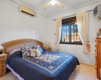 Resale - Villa - Bigastro