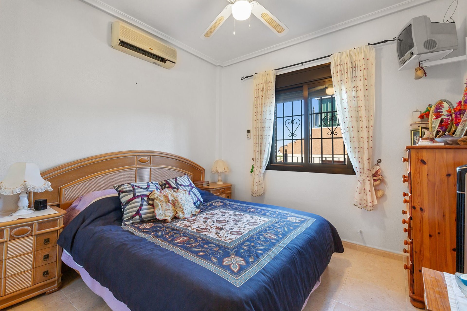 Resale - Villa - Bigastro