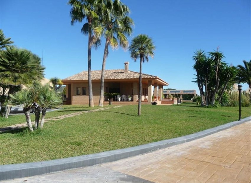 Resale - Villa - Calpe - Gargasindi