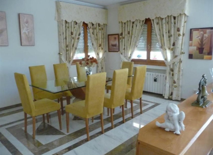 Resale - Villa - Calpe - Gargasindi