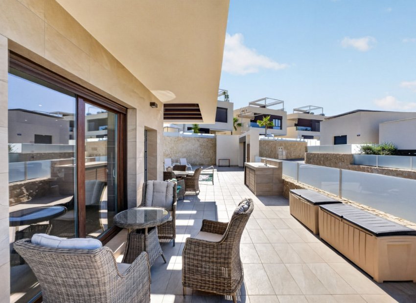 Resale - Villa - Ciudad Quesada - Alicante